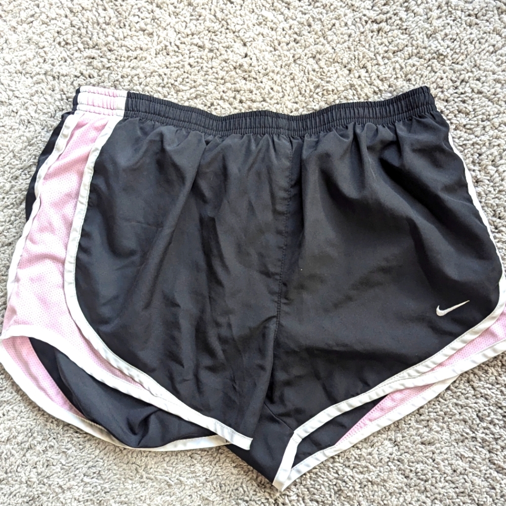 Nike running short